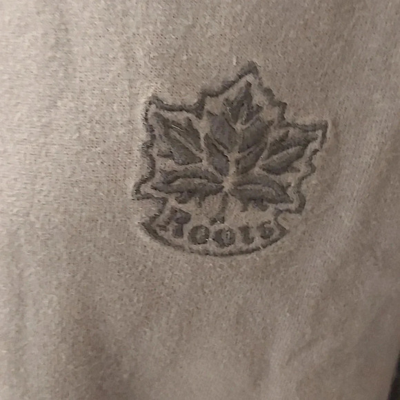 Roots sweater - Picture 2 of 3